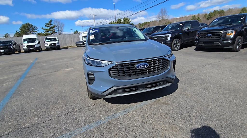Certified 2025 Ford Escape Active w/ Tech Pack #1 AWD/4WD image 13
