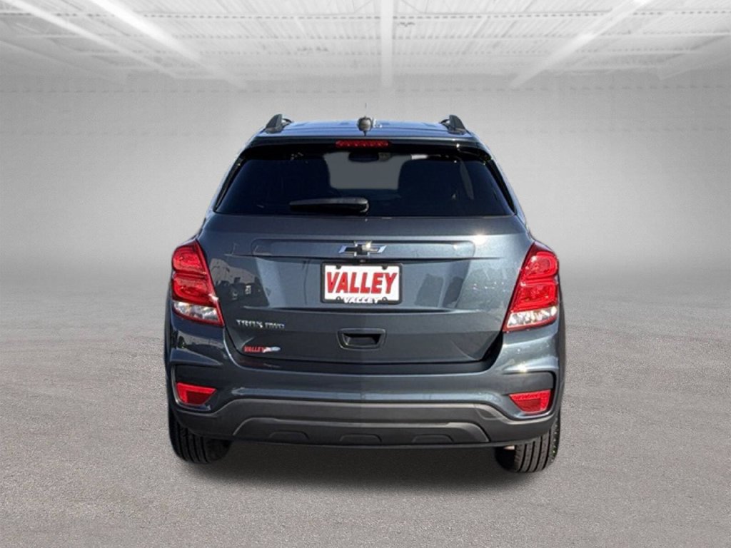 Used 2021 Chevrolet Trax LT w/ Premium Seat Package AWD/4WD image 12