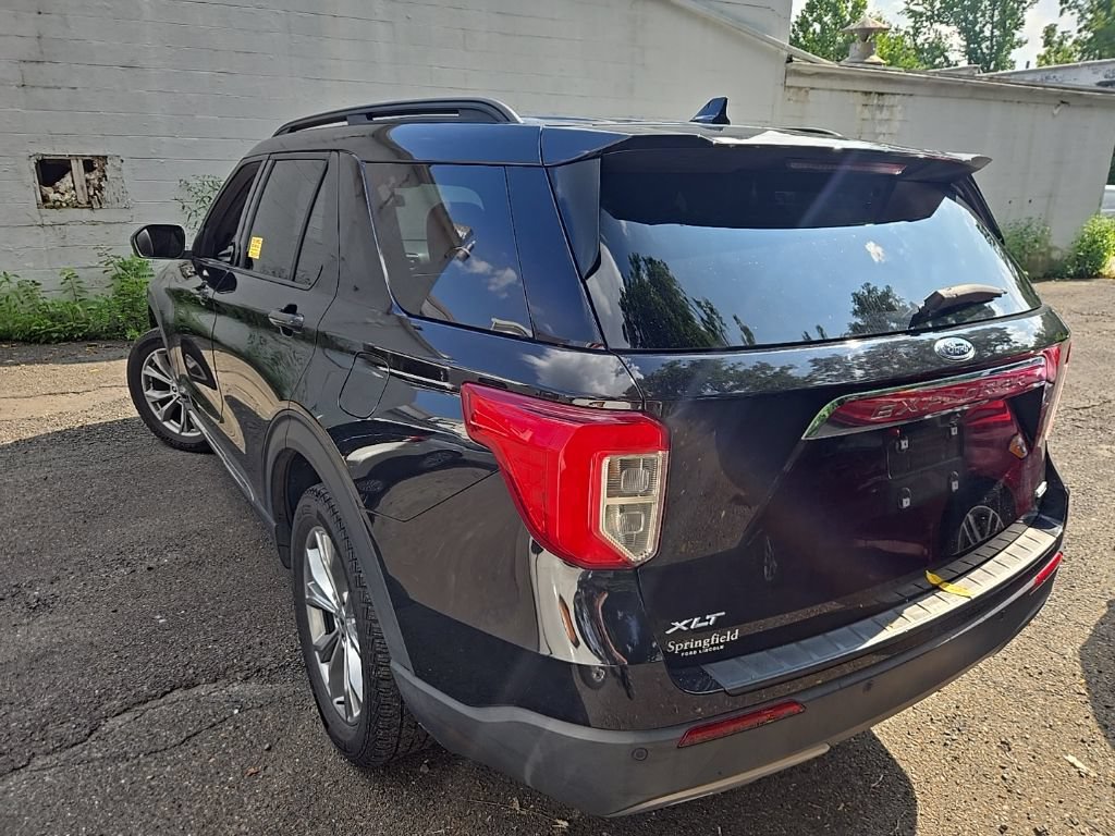 Certified 2020 Ford Explorer XLT w/ Equipment Group 202A AWD/4WD image 6