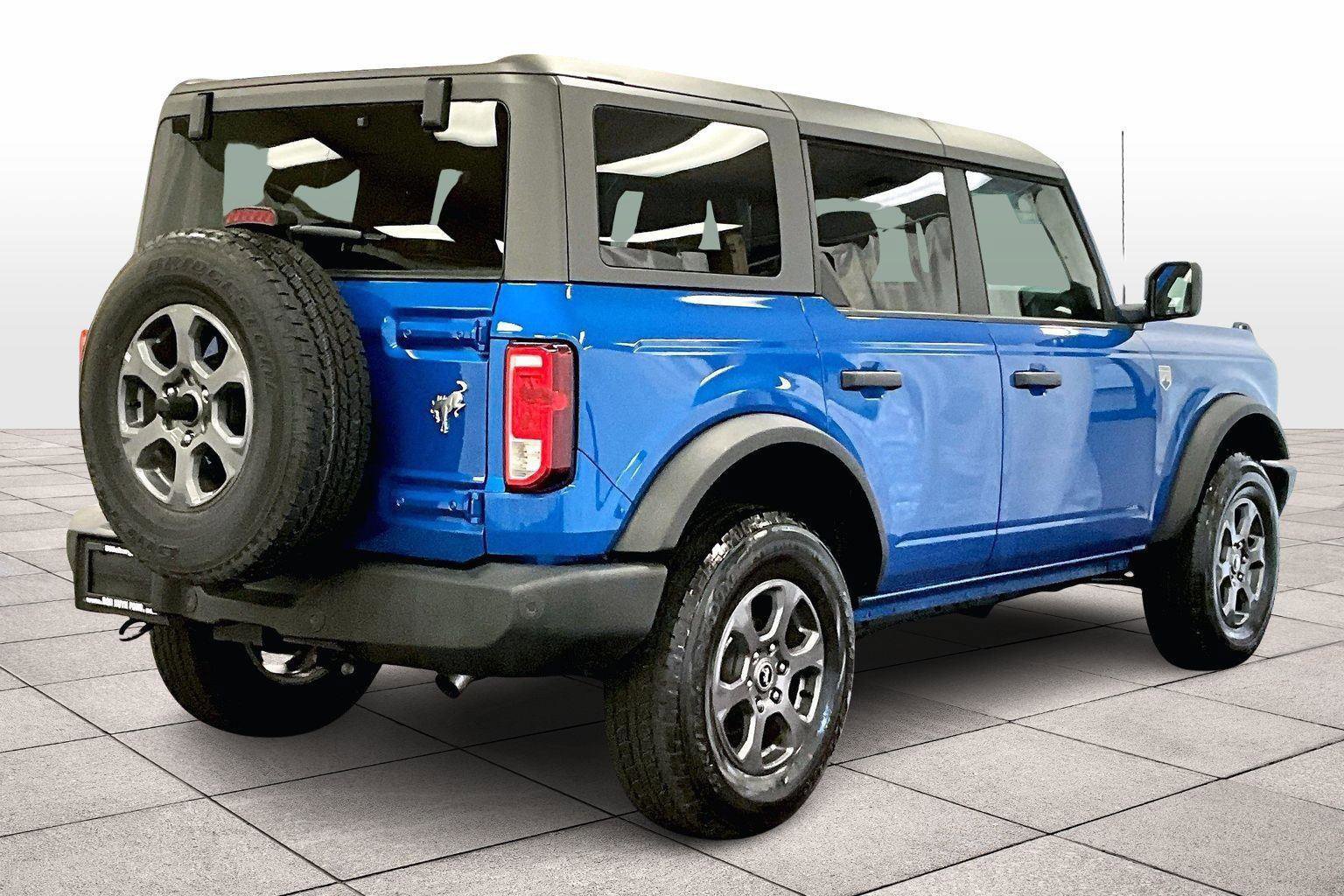 Certified 2025 Ford Bronco Big Bend image 3