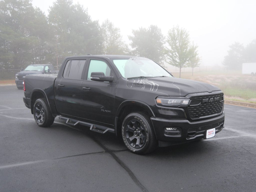 Used 2025 RAM 1500 Big Horn AWD/4WD image 4