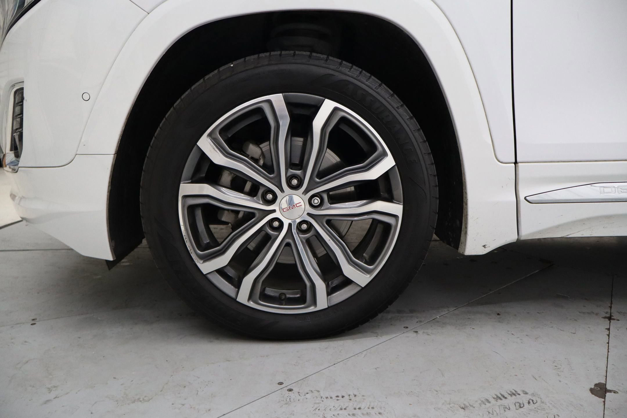 Used 2019 GMC Terrain Denali w/ Advanced Safety Package image 12