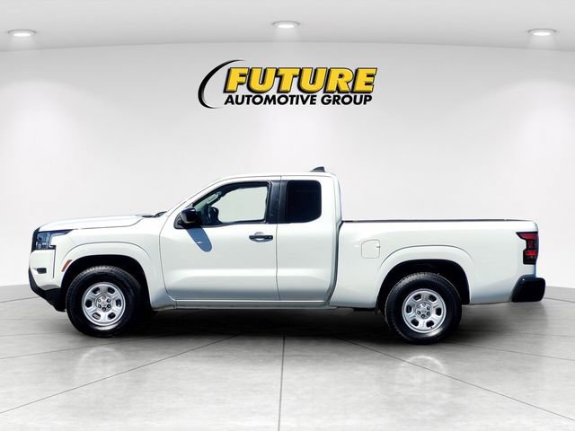 Used 2022 Nissan Frontier S image 2