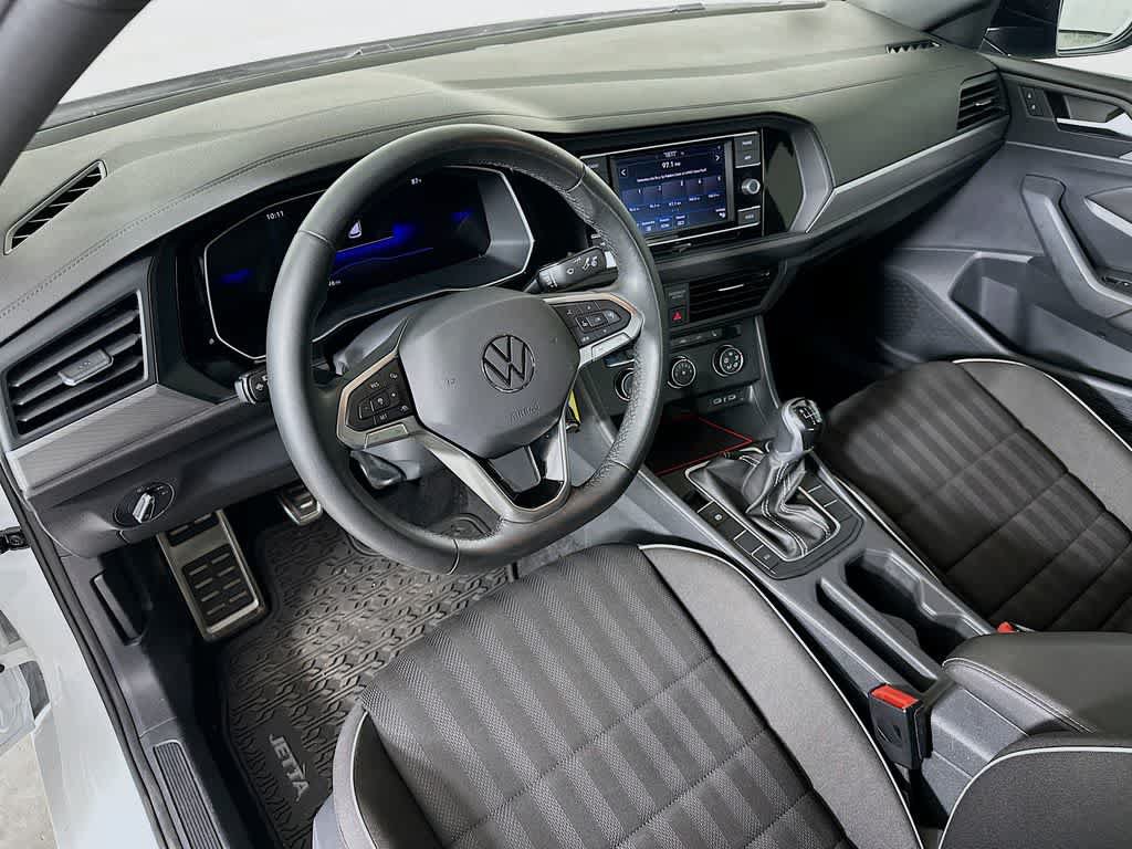 Used 2024 Volkswagen Jetta Sport FWD image 2