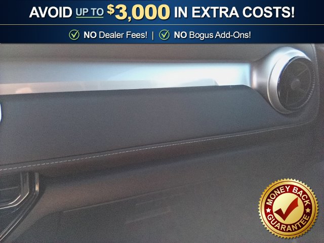 Used 2024 Chevrolet Colorado LT RWD image 17