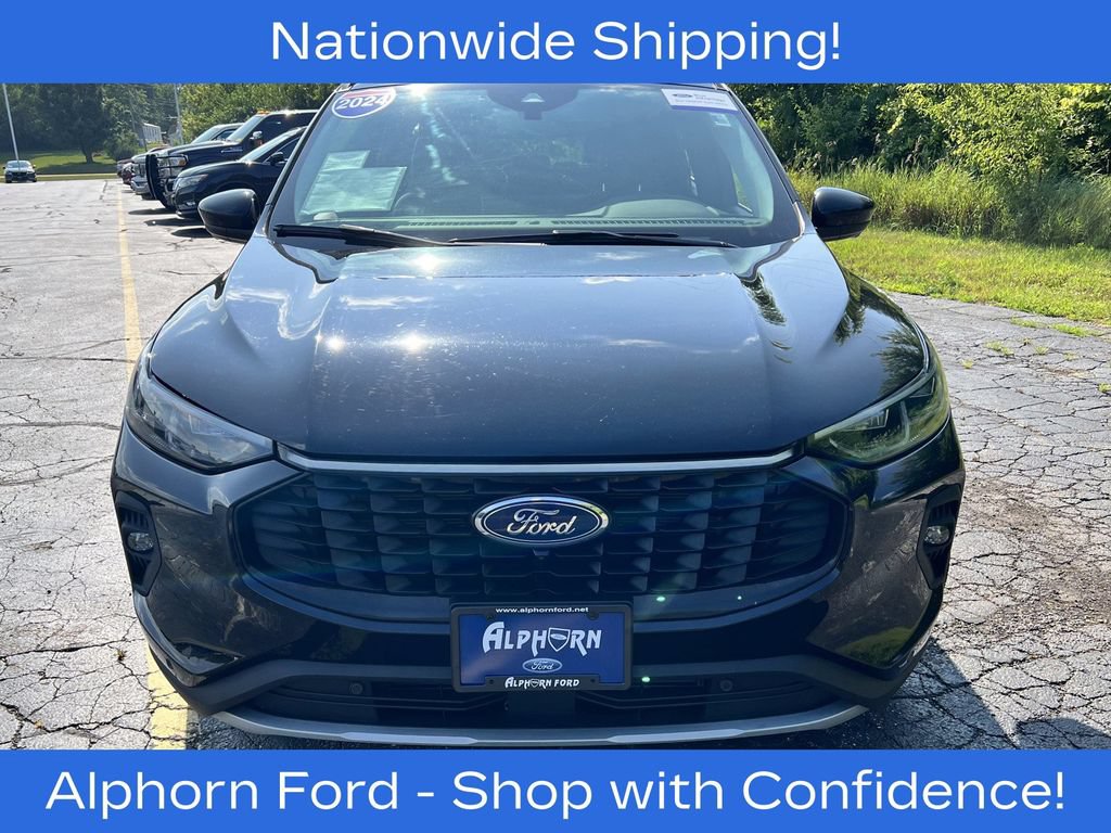 Certified 2024 Ford Escape Platinum AWD/4WD image 39