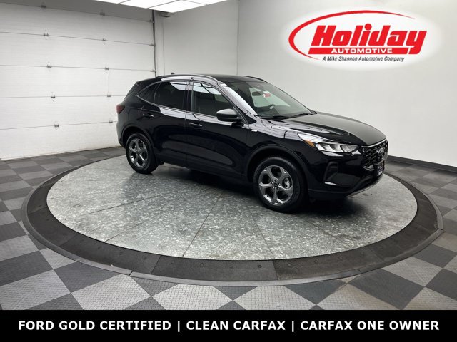 Certified 2025 Ford Escape ST-Line w/ Tech Pack #1 AWD/4WD image 1