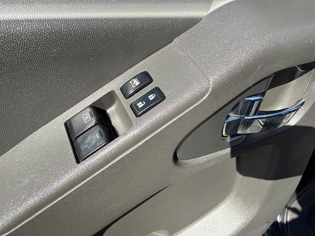 Used 2017 Nissan Frontier SV AWD/4WD image 16
