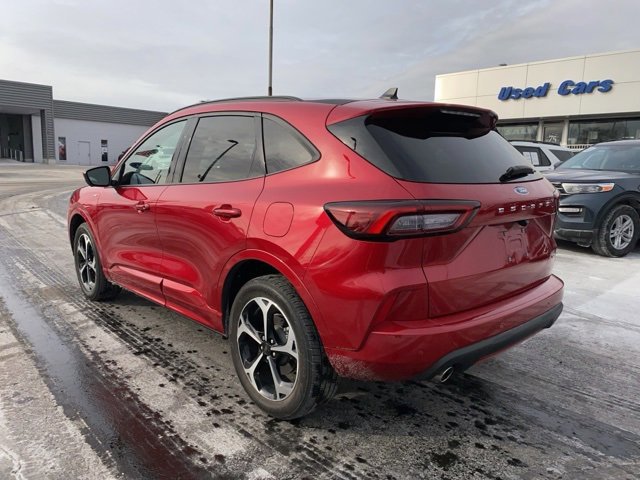 Certified 2023 Ford Escape ST-Line Select w/ Tech Pack #2 image 5