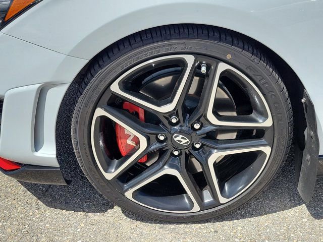 Used 2020 Hyundai Veloster N w/ Performance Package image 8