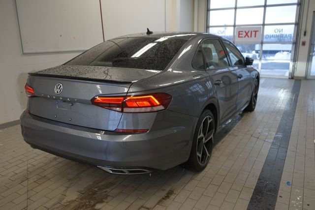 Used 2021 Volkswagen Passat 2.0T R-Line image 14