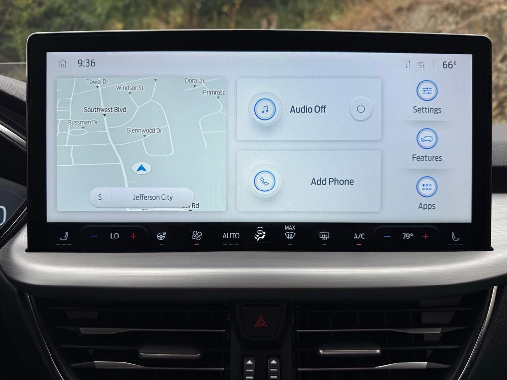 Certified 2024 Ford Escape SE w/ PHEV Premium Package image 13