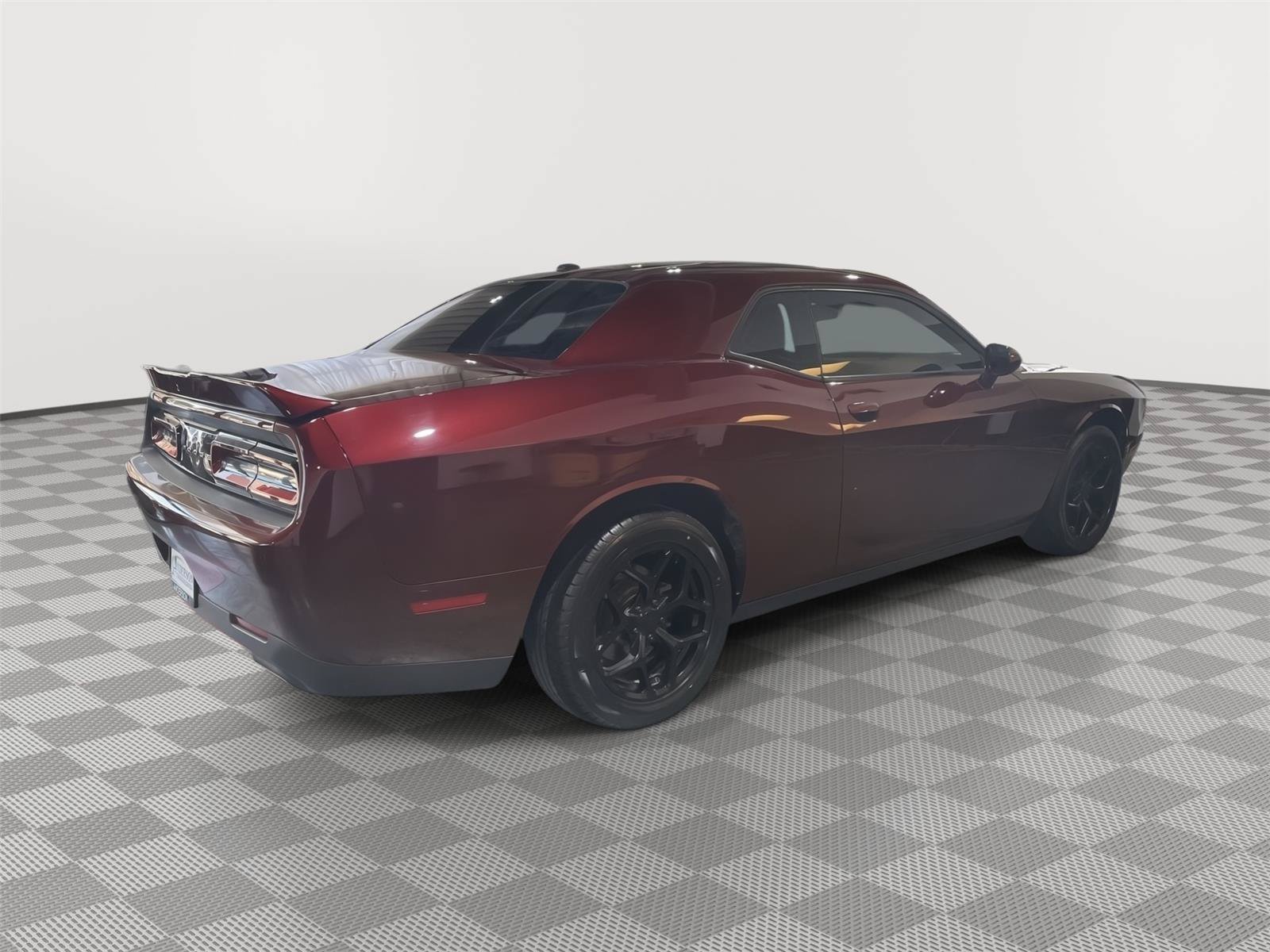 Used 2019 Dodge Challenger SXT RWD image 7