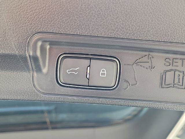 Certified 2022 Ford Explorer ST w/ ST Street Pack image 12