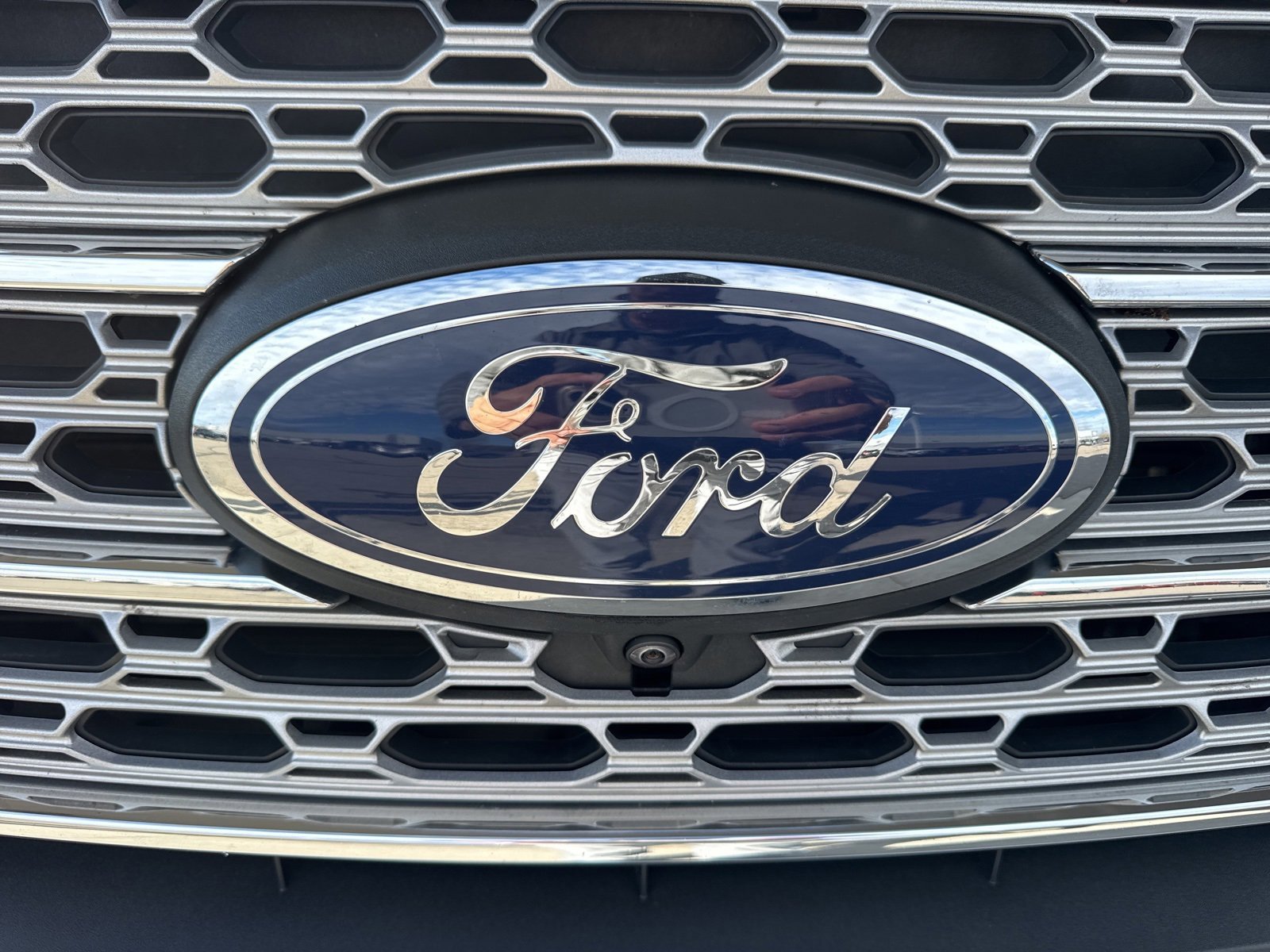 Certified 2022 Ford Explorer Limited w/ Limited Technology Package image 13