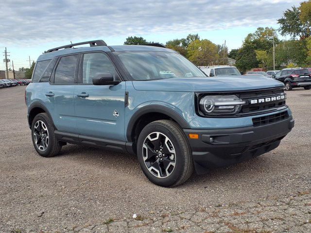Certified 2023 Ford Bronco Sport Outer Banks AWD/4WD image 1