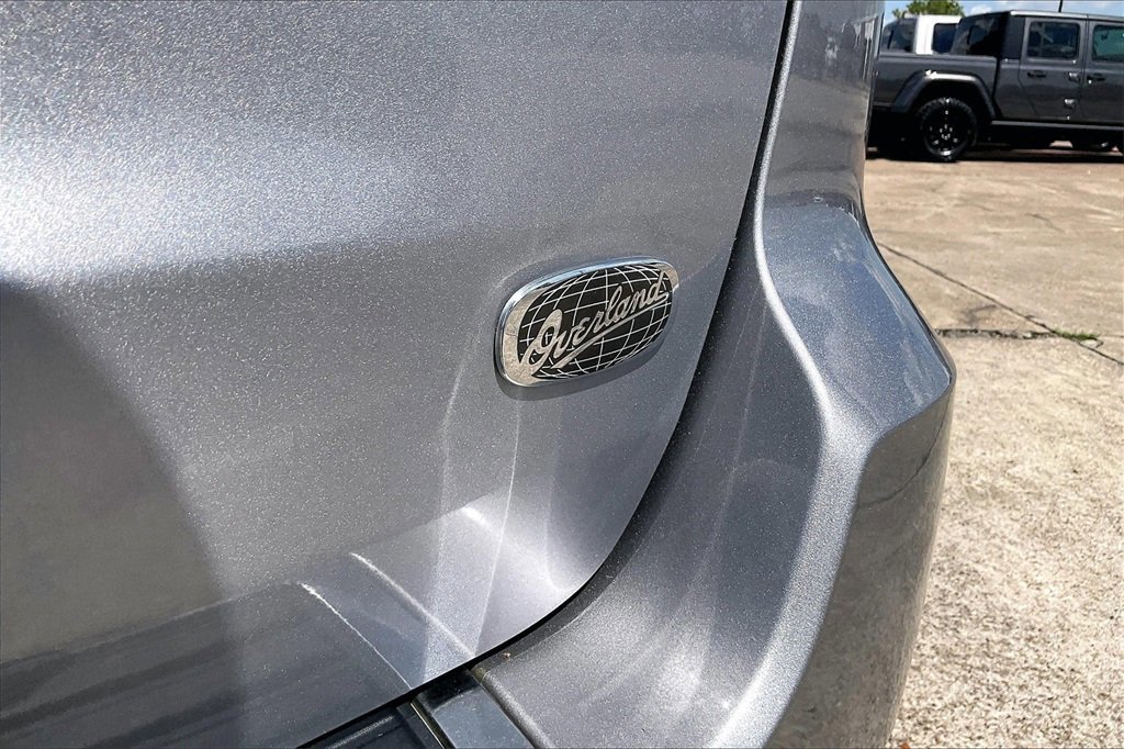 Used 2018 Jeep Grand Cherokee Overland image 21