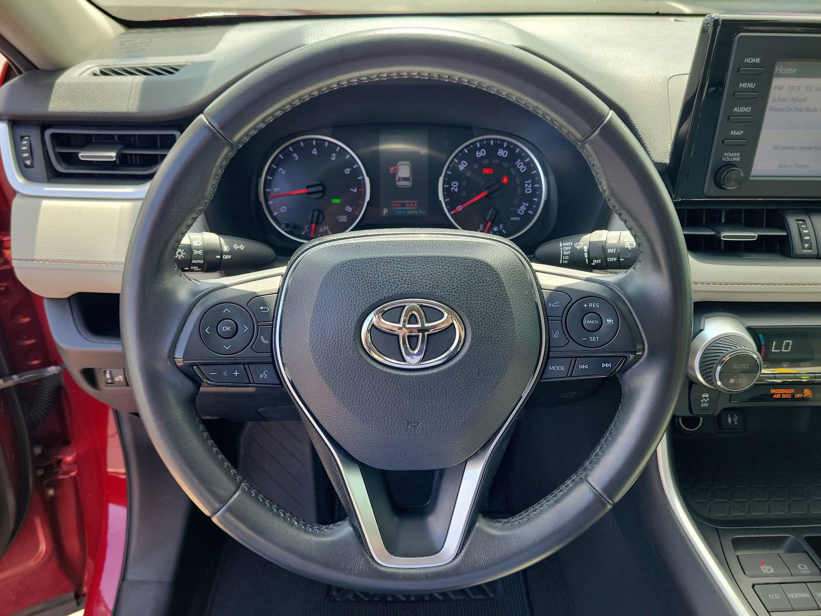 Used 2019 Toyota RAV4 XLE Premium FWD image 20