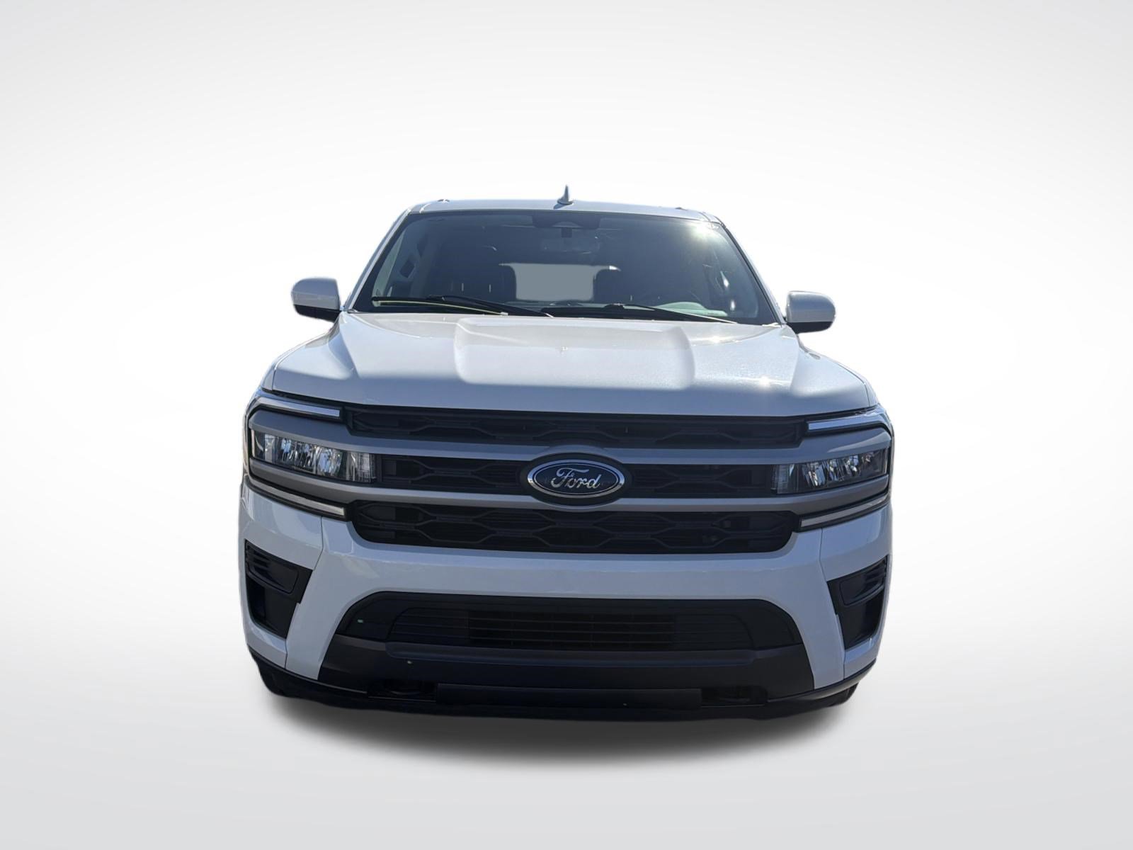 Certified 2023 Ford Expedition XLT AWD/4WD image 3