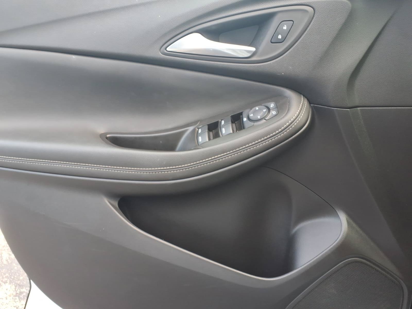 Used 2024 Buick Encore GX Preferred FWD image 17