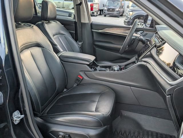 Used 2022 Jeep Grand Cherokee Limited 4xe image 16