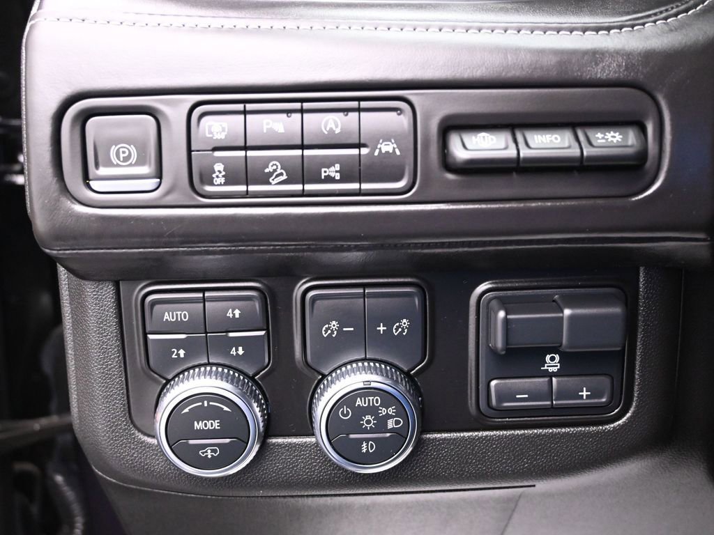 Used 2023 GMC Yukon Denali Ultimate image 41