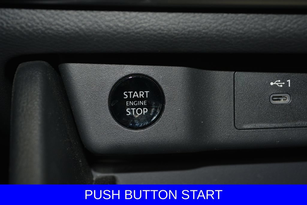 Used 2024 Nissan Rogue S AWD/4WD image 18