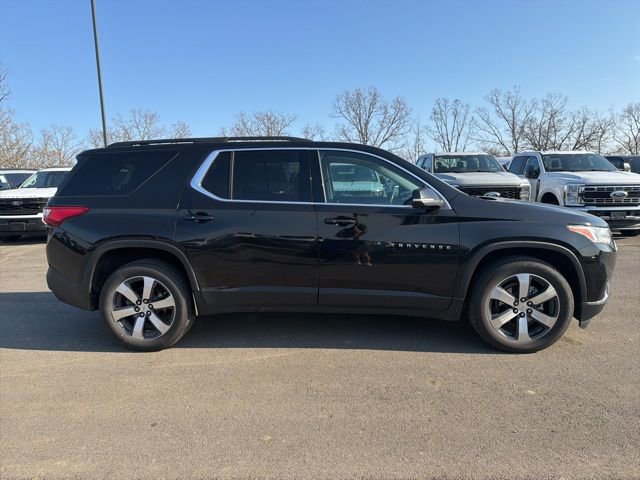 Used 2021 Chevrolet Traverse LT w/ LT Premium Package image 5