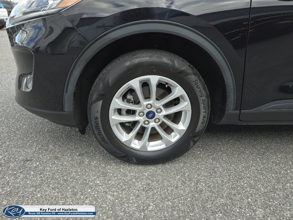 Certified 2021 Ford Escape SE w/ Cold Weather Package AWD/4WD image 4