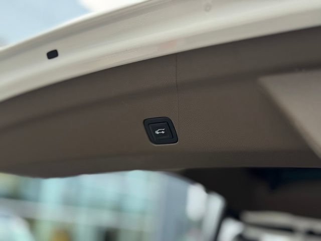Used 2022 GMC Yukon Denali AWD/4WD image 47
