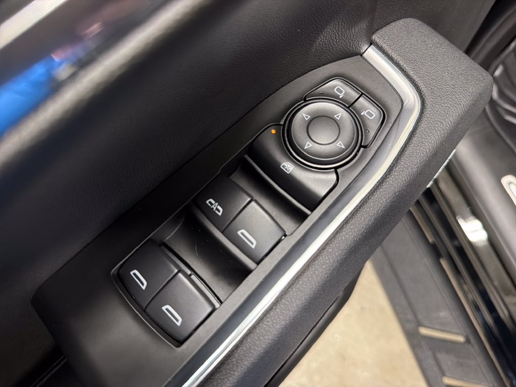 Used 2026 Chevrolet Silverado 1500 LT Trail Boss w/ Safety Package AWD/4WD image 17