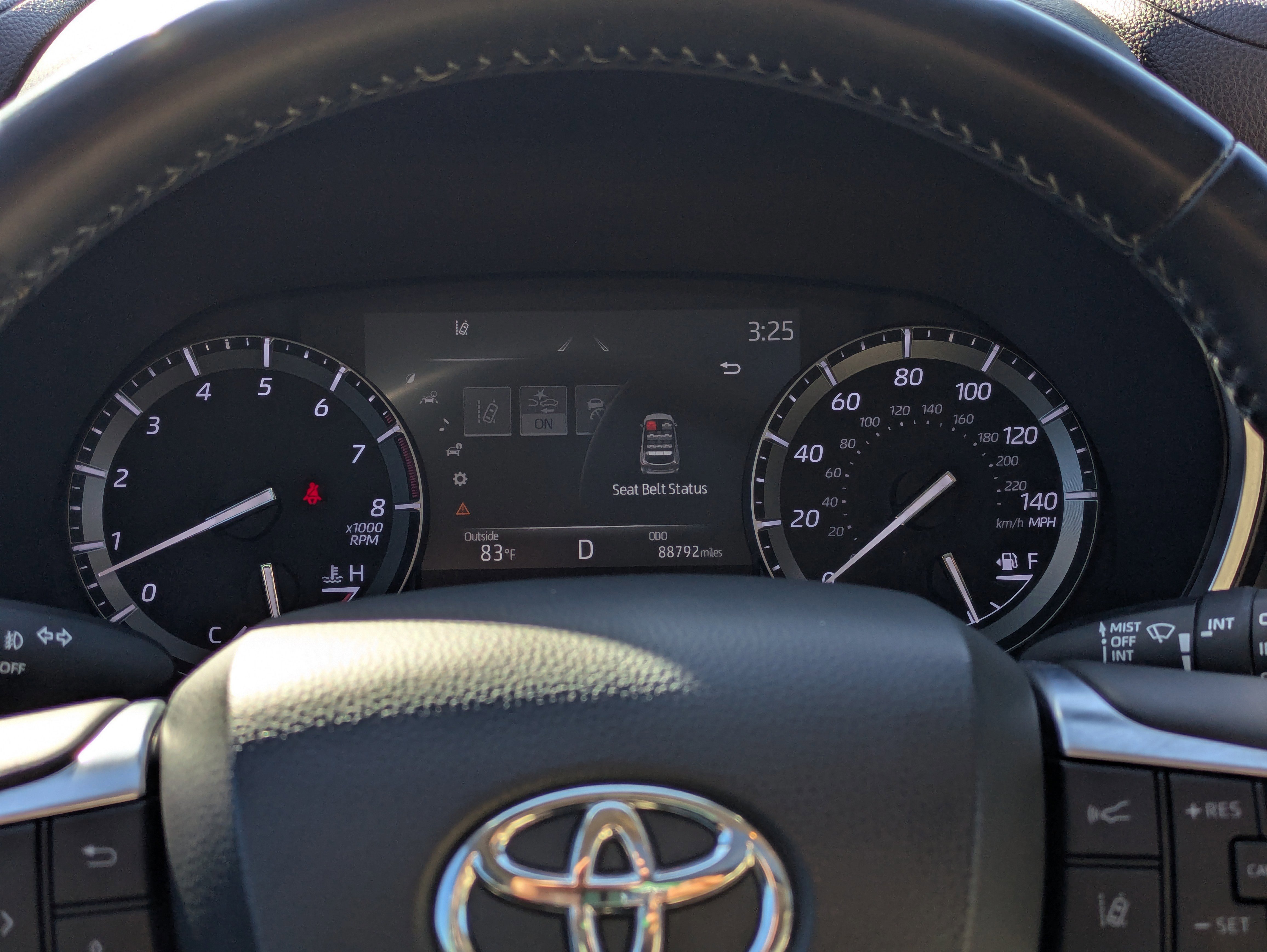 Used 2021 Toyota Highlander XLE image 30