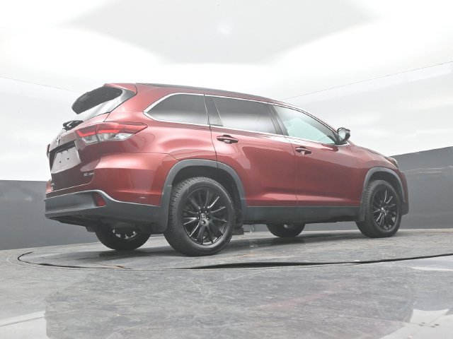 Used 2019 Toyota Highlander SE AWD/4WD image 26