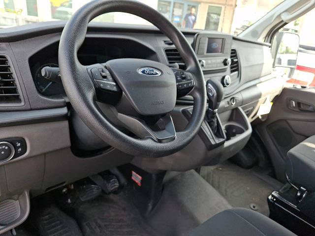 Certified 2025 Ford Transit 250 Low Roof w/ Exterior Upgrade Package RWD image 4