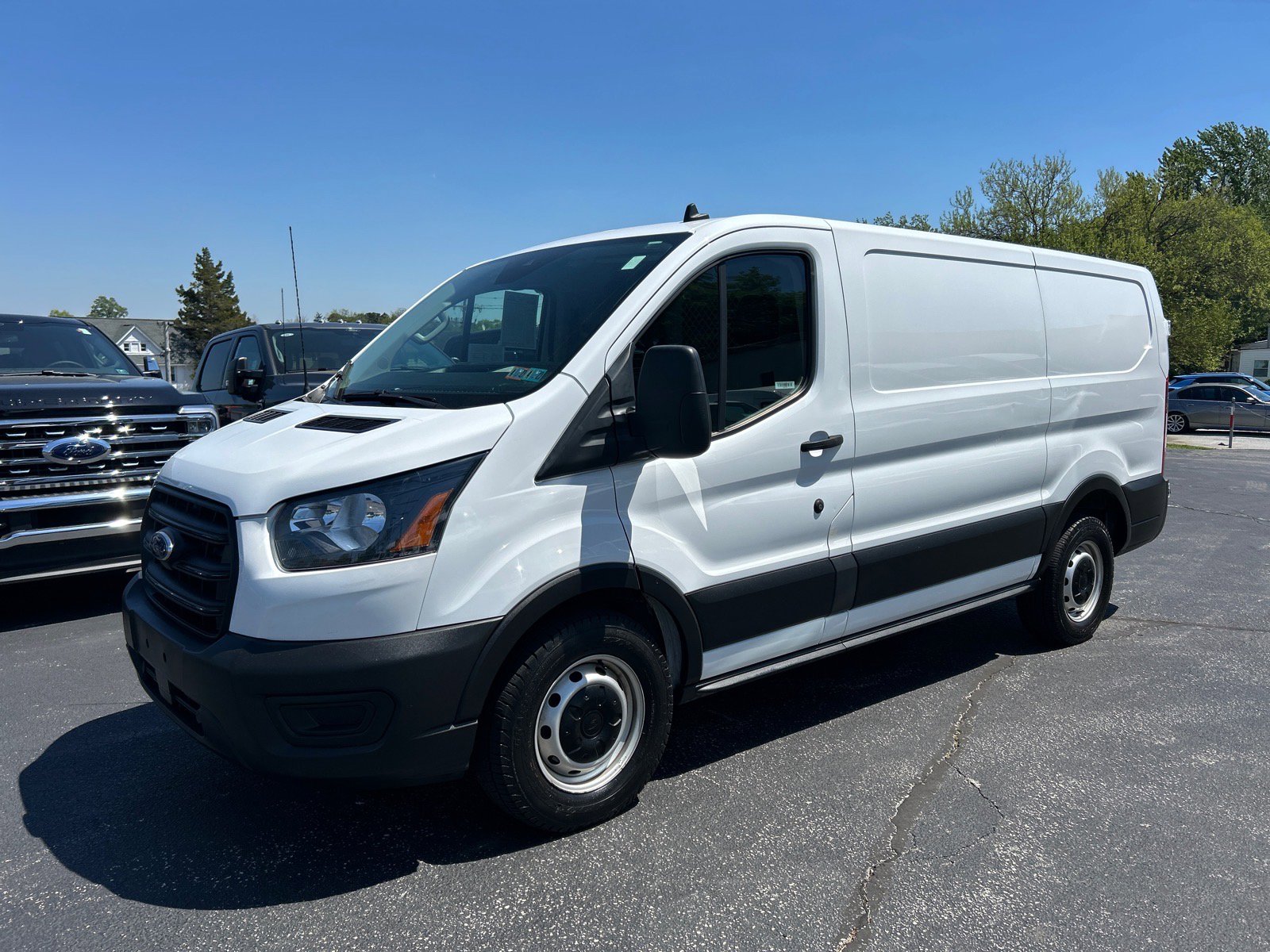 Certified 2020 Ford Transit 150 Low Roof RWD image 1