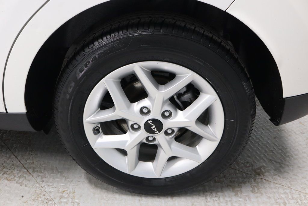 Used 2024 Kia Soul LX w/ Option Group 015 image 18