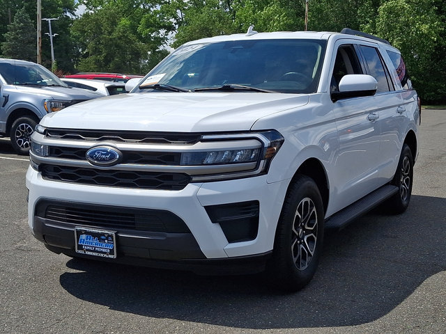 Certified 2024 Ford Expedition XLT AWD/4WD image 4