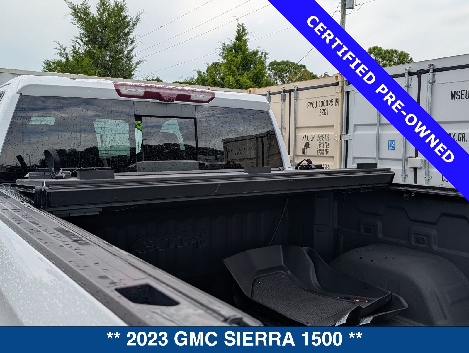 Used 2023 GMC Sierra 1500 AT4 w/ Technology Package AWD/4WD image 17