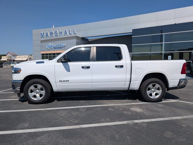 Used 2025 RAM 1500 Big Horn AWD/4WD image 2