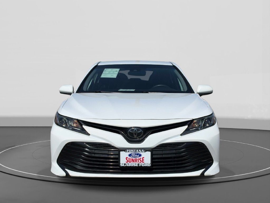 Used 2019 Toyota Camry LE FWD image 3
