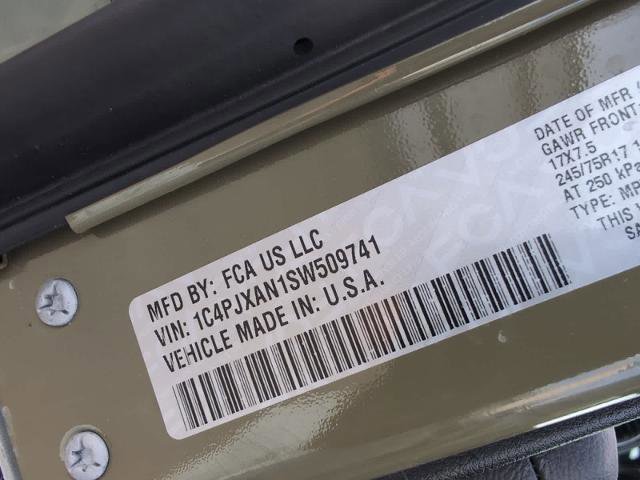 Used 2025 Jeep Wrangler Sport AWD/4WD image 22