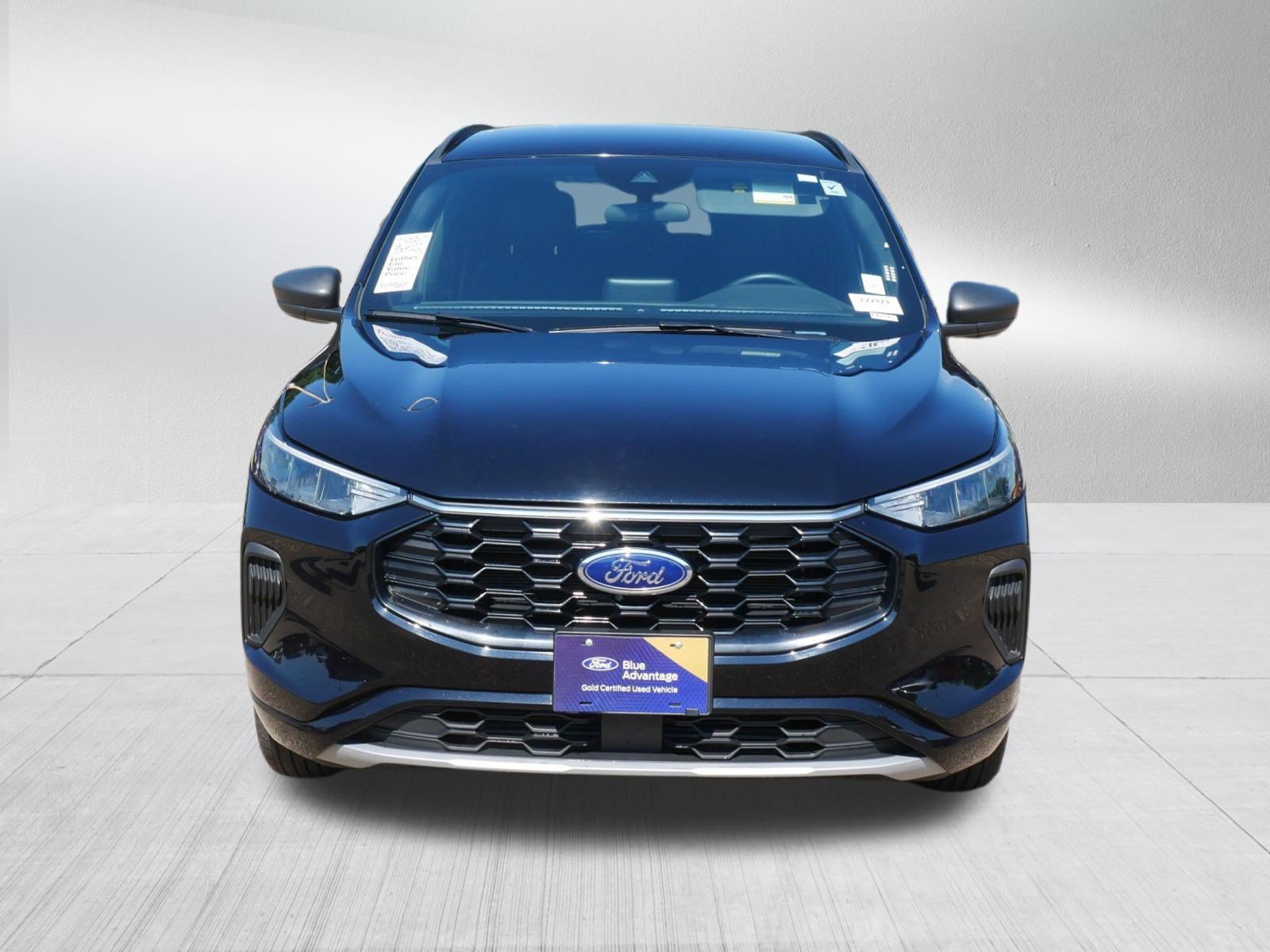 Certified 2024 Ford Escape ST-Line AWD/4WD image 2