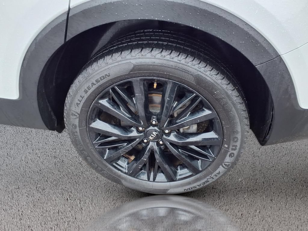 Used 2023 Kia Telluride S FWD image 32