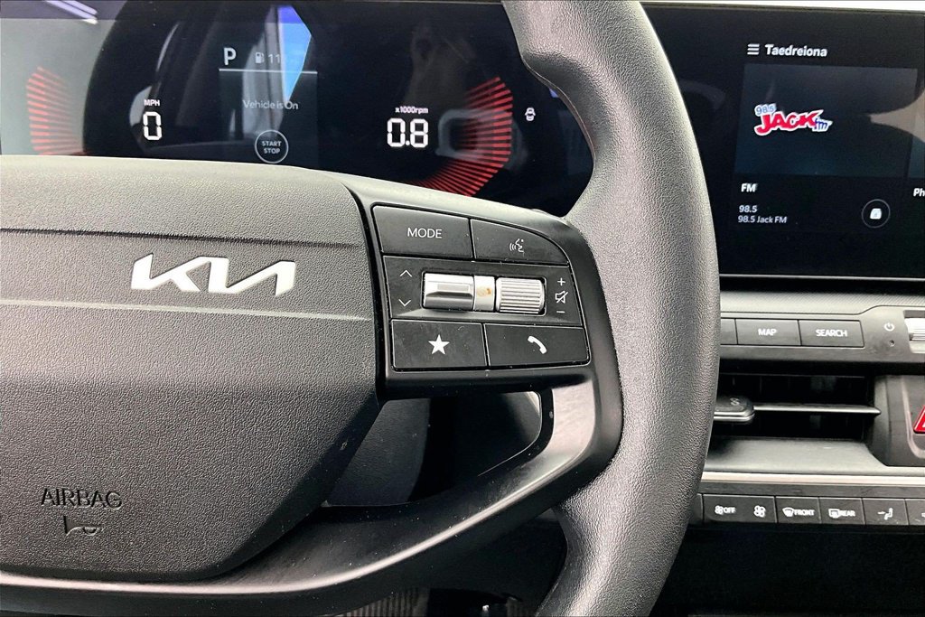 Used 2025 Kia K4 FWD image 19