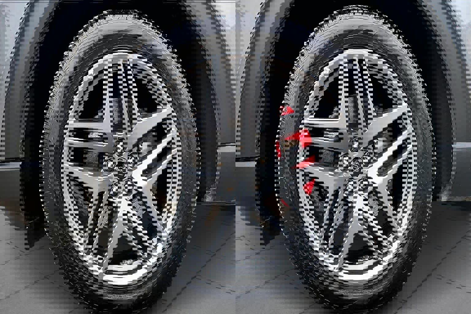 Certified 2025 Ford Explorer ST image 17