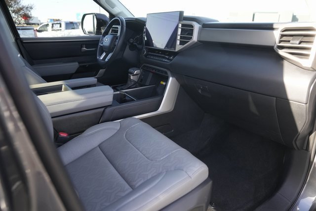 Used 2022 Toyota Tundra Limited image 18
