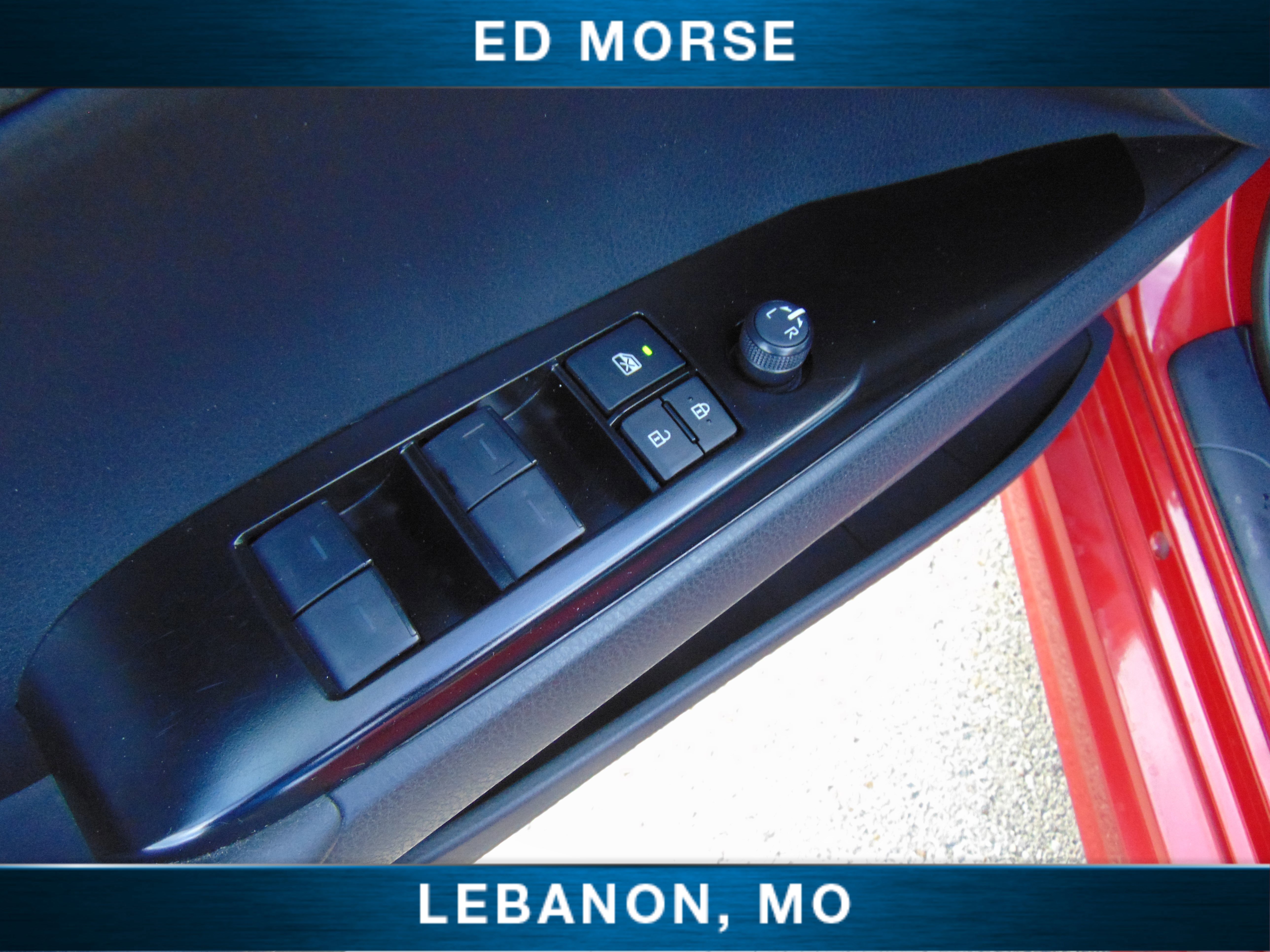 Used 2025 Toyota Camry SE image 18