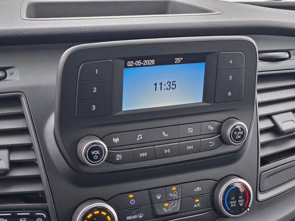 Certified 2022 Ford Transit 350 XL image 17