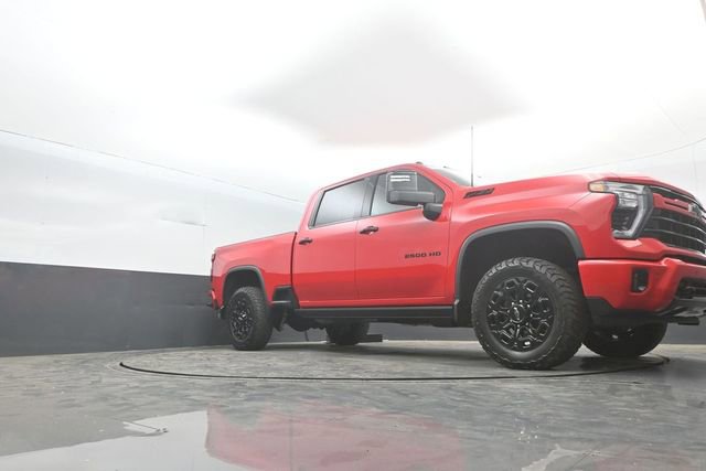 Used 2024 Chevrolet Silverado 2500 LTZ w/ LTZ Plus Package image 27