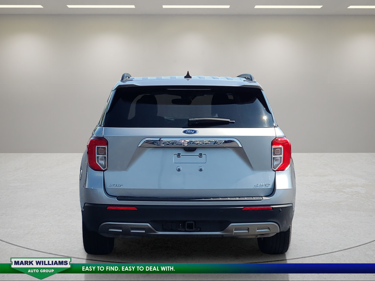 Certified 2023 Ford Explorer XLT w/ Equipment Group 202A AWD/4WD image 5